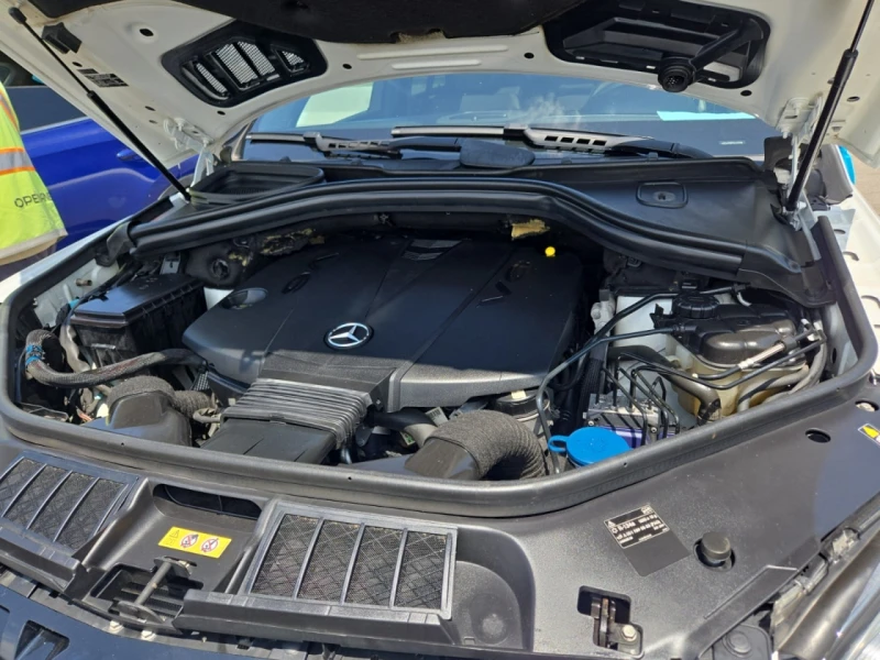 Mercedes-Benz ML 350 Bluetec* AMG* 4MATIC* Harman* Подгрев* Камера* , снимка 12 - Автомобили и джипове - 52317608