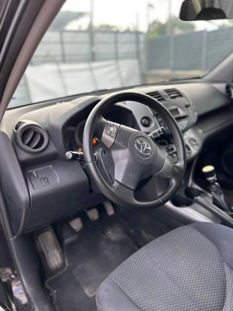 Toyota Rav4, снимка 11 - Автомобили и джипове - 52512952