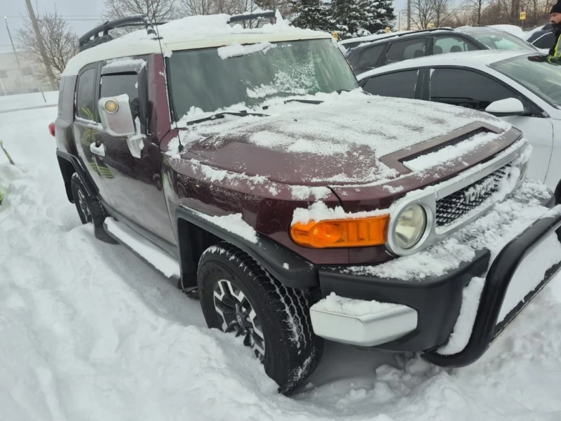 Toyota Fj cruiser * S * CARFAX * БЕЗ ПЪРВОНАЧАЛНА ВНОСКА, снимка 2 - Автомобили и джипове - 53128477
