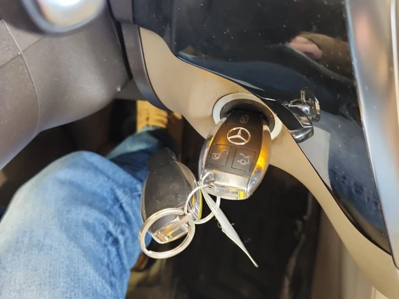 Mercedes-Benz ML 350 / BLUETEC / PAMETI / PANO / CARFAX, снимка 8 - Автомобили и джипове - 53248233