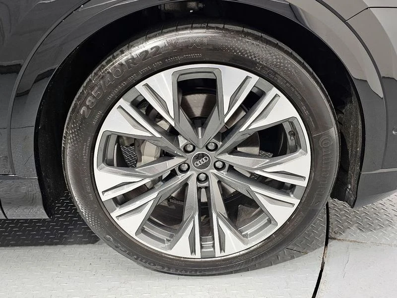 Audi Q8 50 TDI Quattro Premium| 286к.с.| ВКЛ.ТЕХНОТЕСТ, снимка 5 - Автомобили и джипове - 55099581