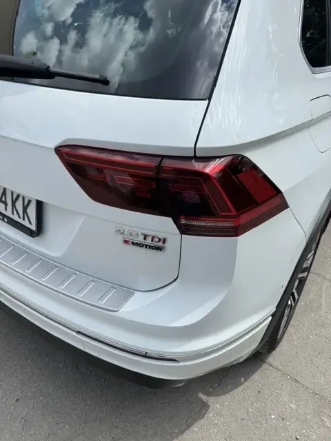 VW Tiguan R-Line, снимка 4 - Автомобили и джипове - 56039059