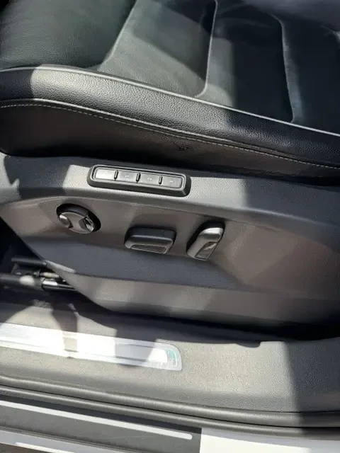VW Tiguan R-Line, снимка 11 - Автомобили и джипове - 56039059