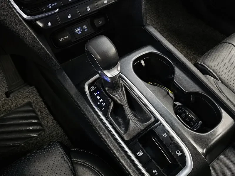 Hyundai Santa fe 2.0 2WD PREMIUM, снимка 9 - Автомобили и джипове - 56161581