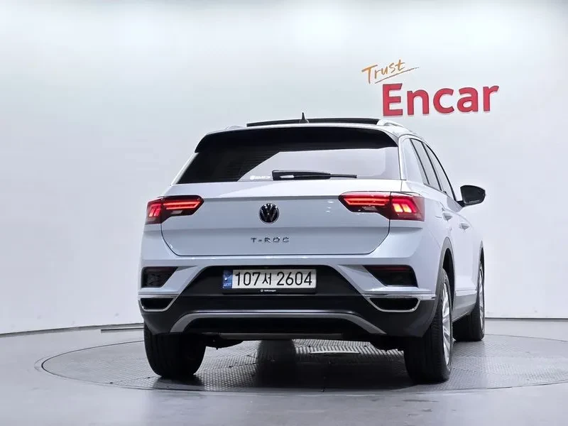 VW T-Roc 2.0 TDI PREMIUM, снимка 4 - Автомобили и джипове - 56324931