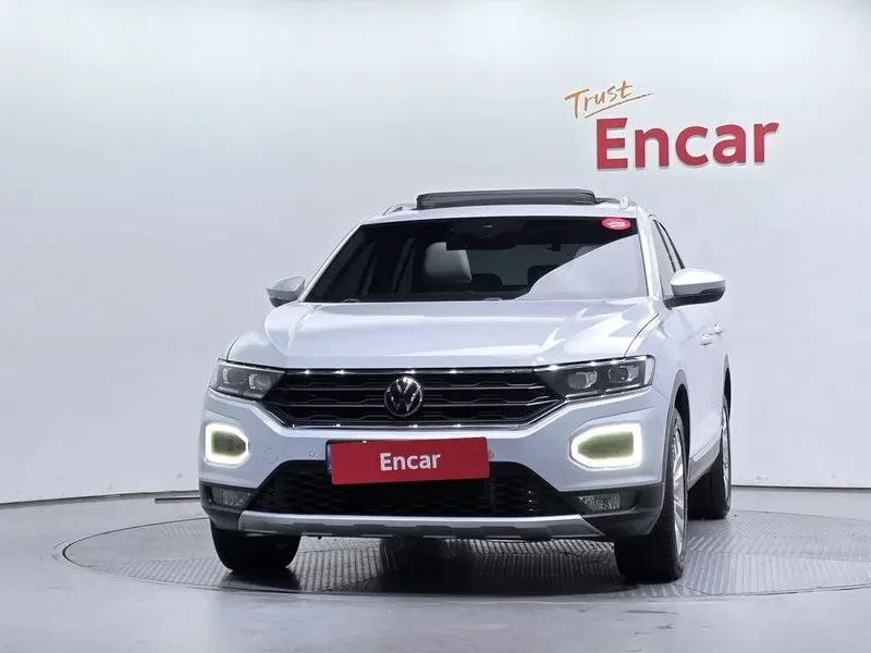 VW T-Roc 2.0 TDI PREMIUM, снимка 3 - Автомобили и джипове - 56324931