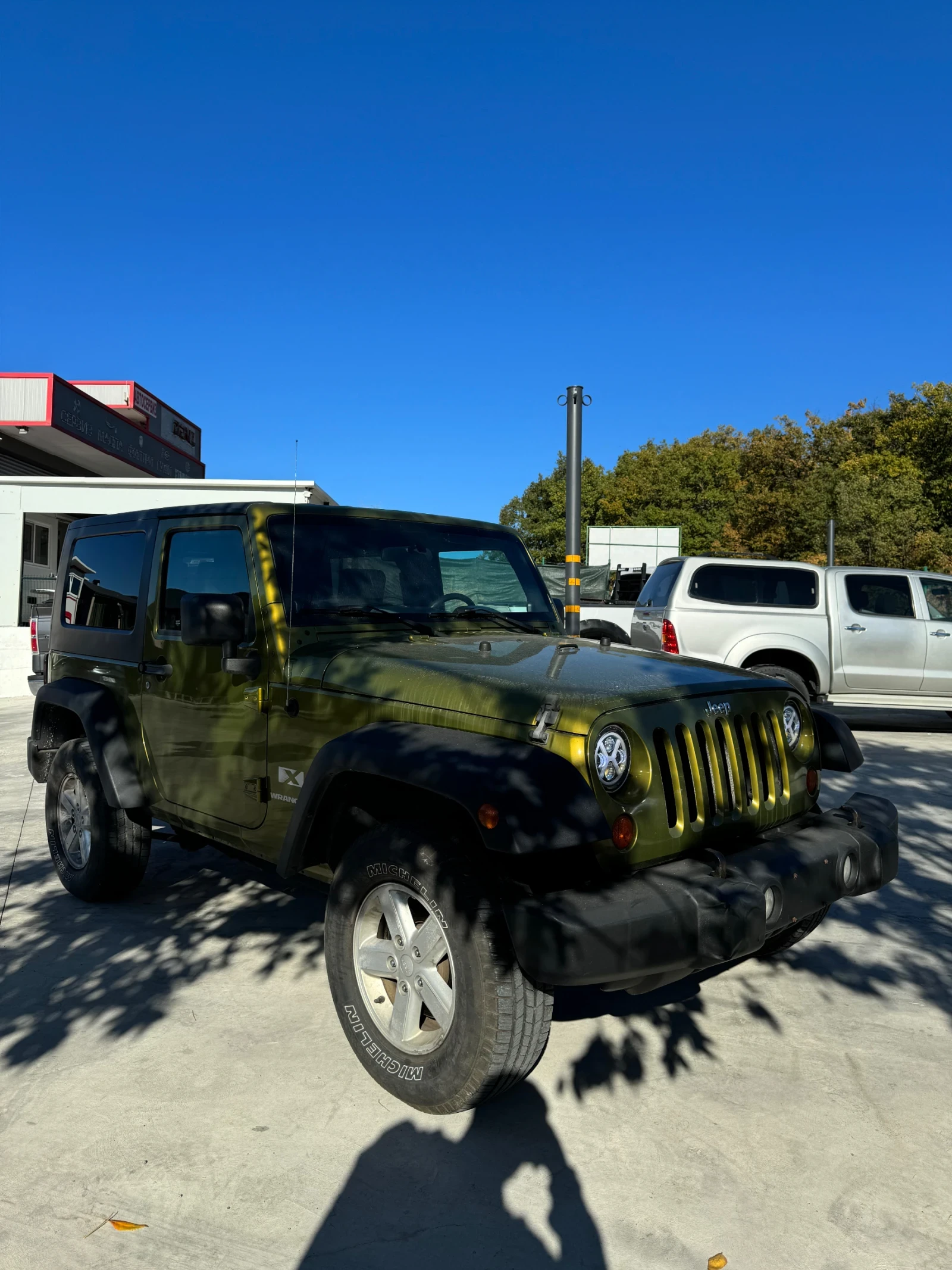 Jeep Wrangler 3.8  - изображение 3