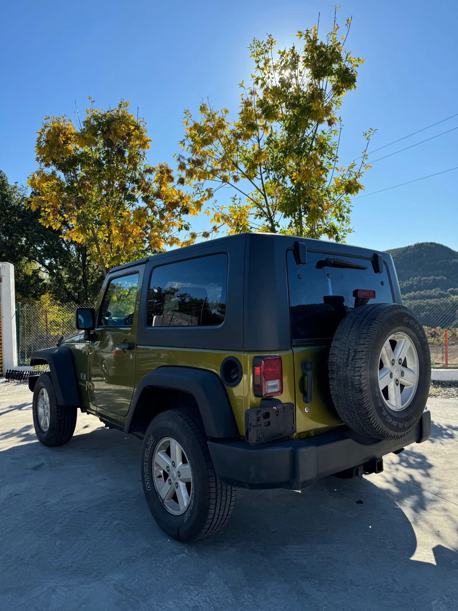 Jeep Wrangler 3.8  - изображение 7