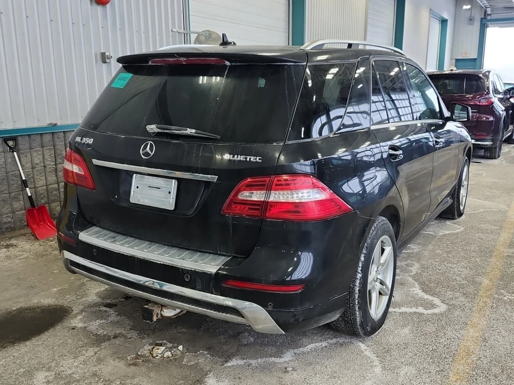 Mercedes-Benz ML 350 / BLUETEC / PAMETI / PANO / CARFAX - изображение 3