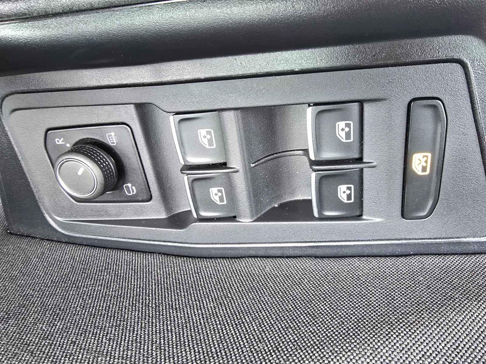 VW T-Roc 2.0TDI-FACE-150K.C-4X4-АВТОМАТИК., снимка 17 - Автомобили и джипове - 53806008