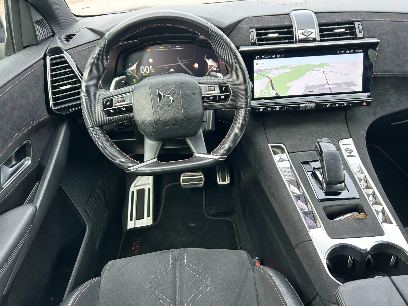 DS DS 7 Crossback 1.6 E-TENSE Performance Line, снимка 14 - Автомобили и джипове - 54424693