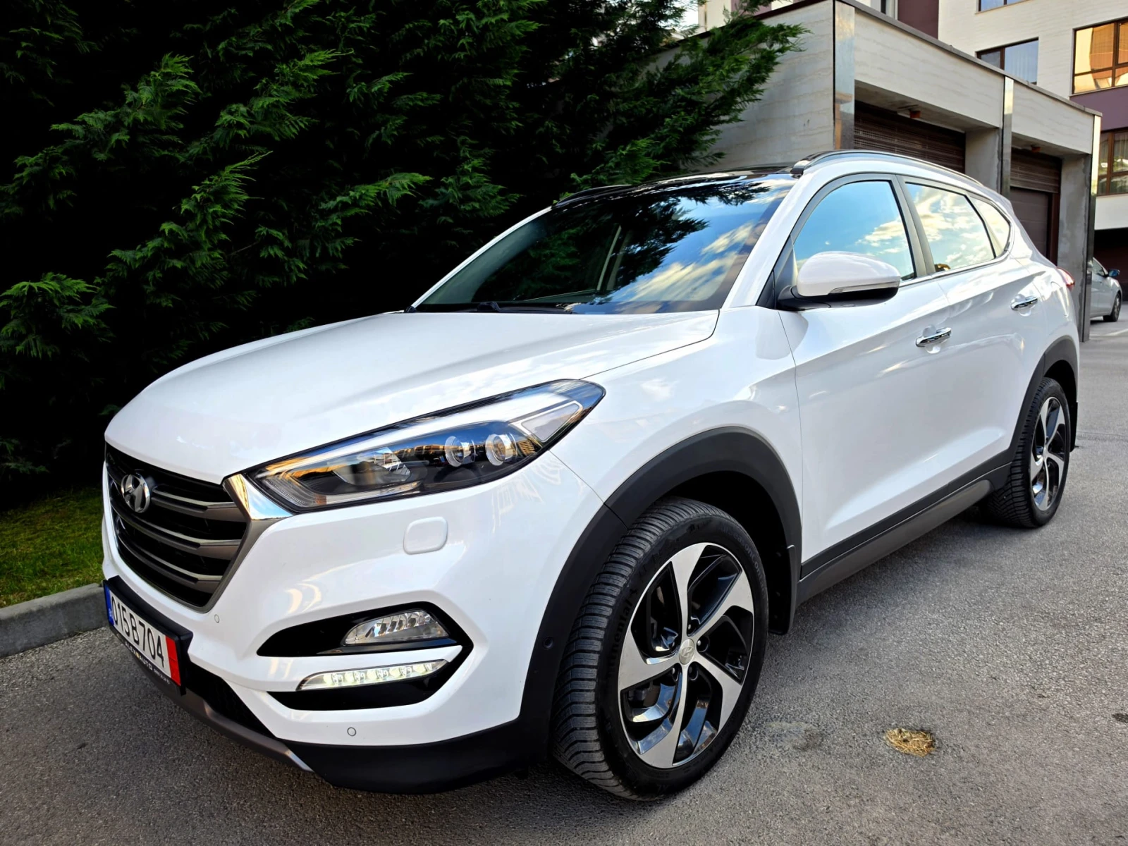 Hyundai Tucson 2.0CRDI* ПАНОРАМА* ПОДГРЕВ* КОЖА* ЕЛ.СЕДАЛКИ* ФУЛ*