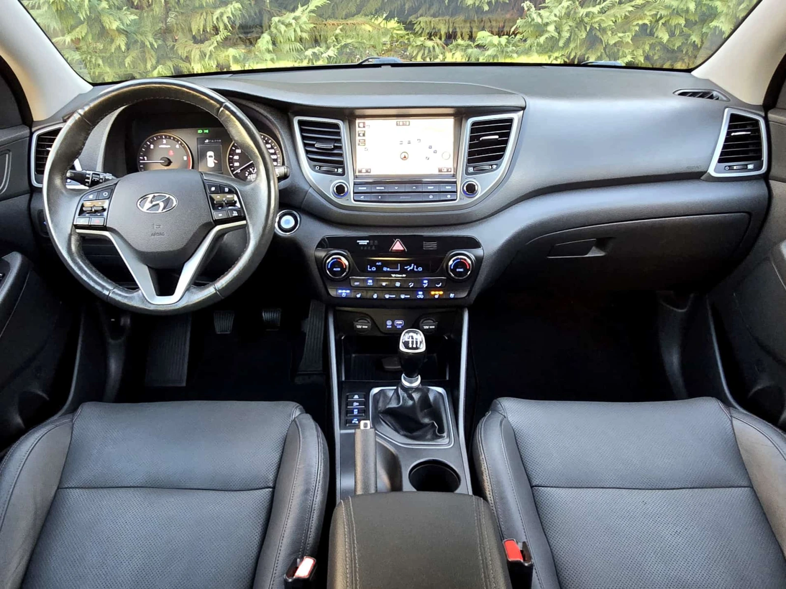 Hyundai Tucson 2.0CRDI* ПАНОРАМА* ПОДГРЕВ* КОЖА* ЕЛ.СЕДАЛКИ* ФУЛ*, снимка 9 - Автомобили и джипове - 54479177