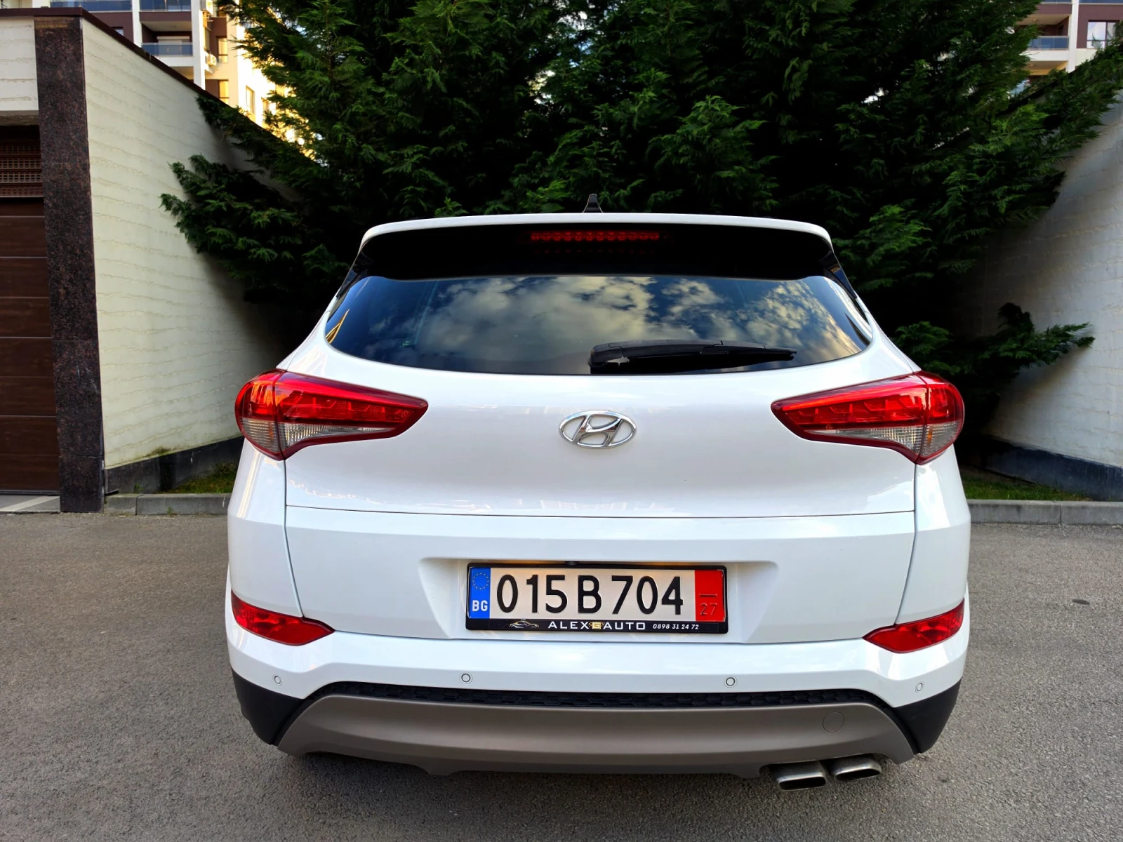 Hyundai Tucson 2.0CRDI* ПАНОРАМА* ПОДГРЕВ* КОЖА* ЕЛ.СЕДАЛКИ* ФУЛ*, снимка 6 - Автомобили и джипове - 54479177