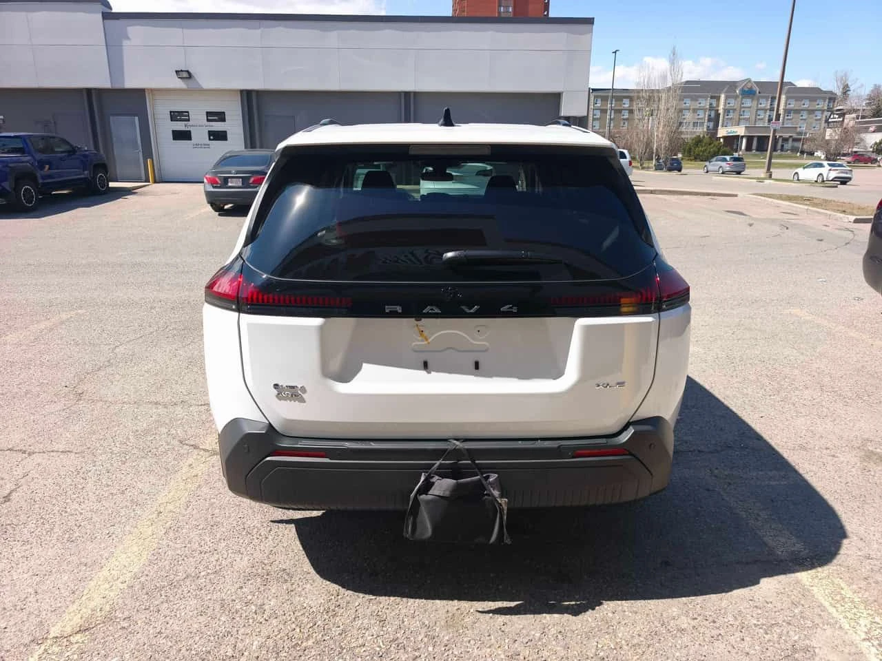 Toyota Rav4 * AWD * CARFAX * 2 КЛЮЧА * KEYLESS * ПОДГРЕВИ, снимка 4 - Автомобили и джипове - 54517812