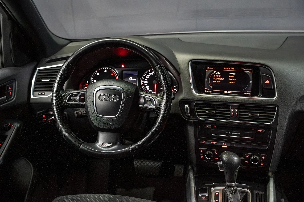 Audi Q5 3.0TDI /QUATTRO/ S-Line/ LED/ NAVI/ PARKASSIST/, снимка 10 - Автомобили и джипове - 54596791