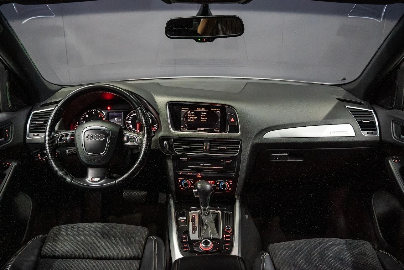 Audi Q5 3.0TDI /QUATTRO/ S-Line/ LED/ NAVI/ PARKASSIST/, снимка 9 - Автомобили и джипове - 54596791