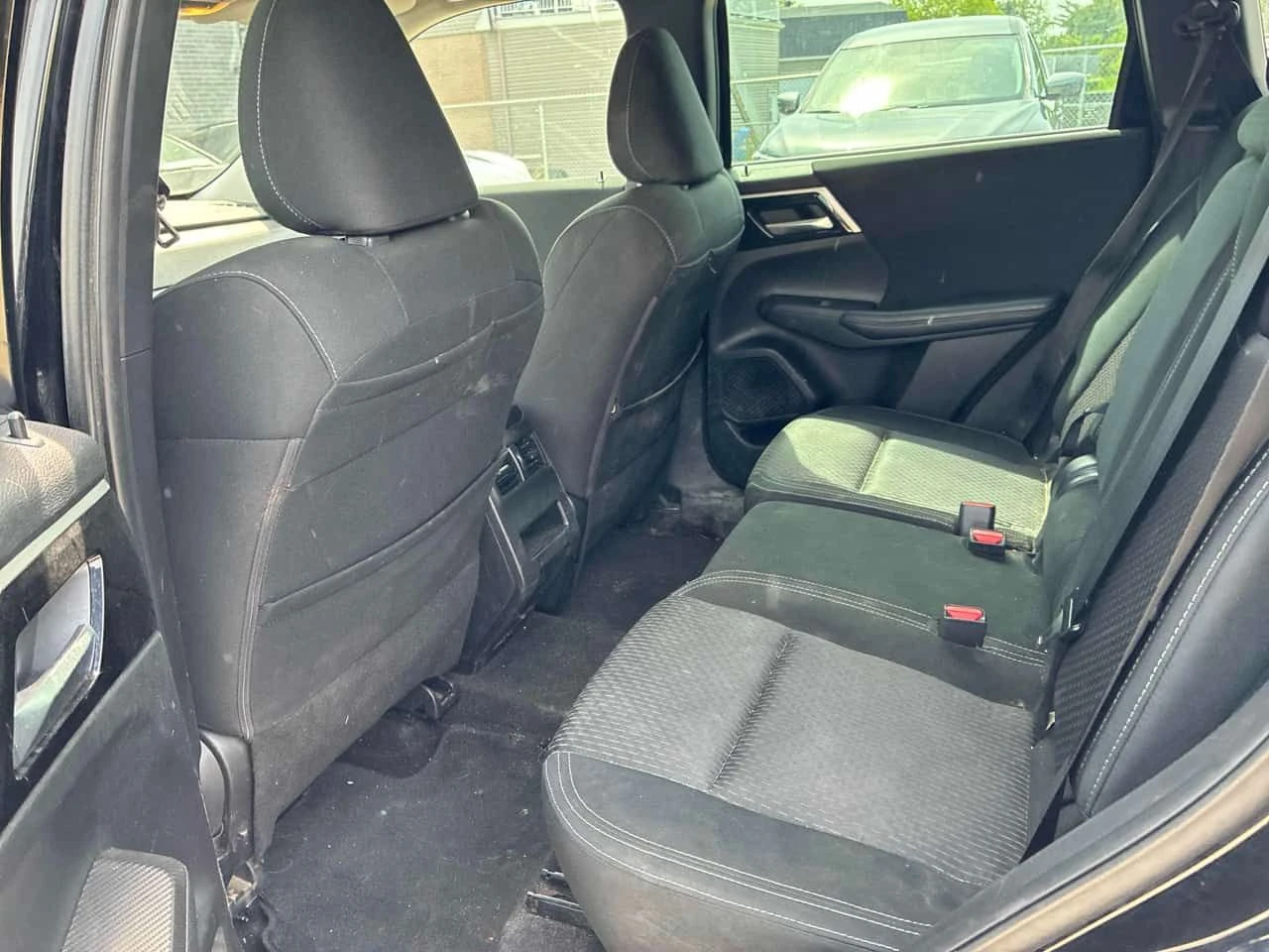 Mitsubishi Outlander * ES * ПОДГРЕВ * КАМЕРА * АВТОКРЕДИТ, снимка 13 - Автомобили и джипове - 54811778