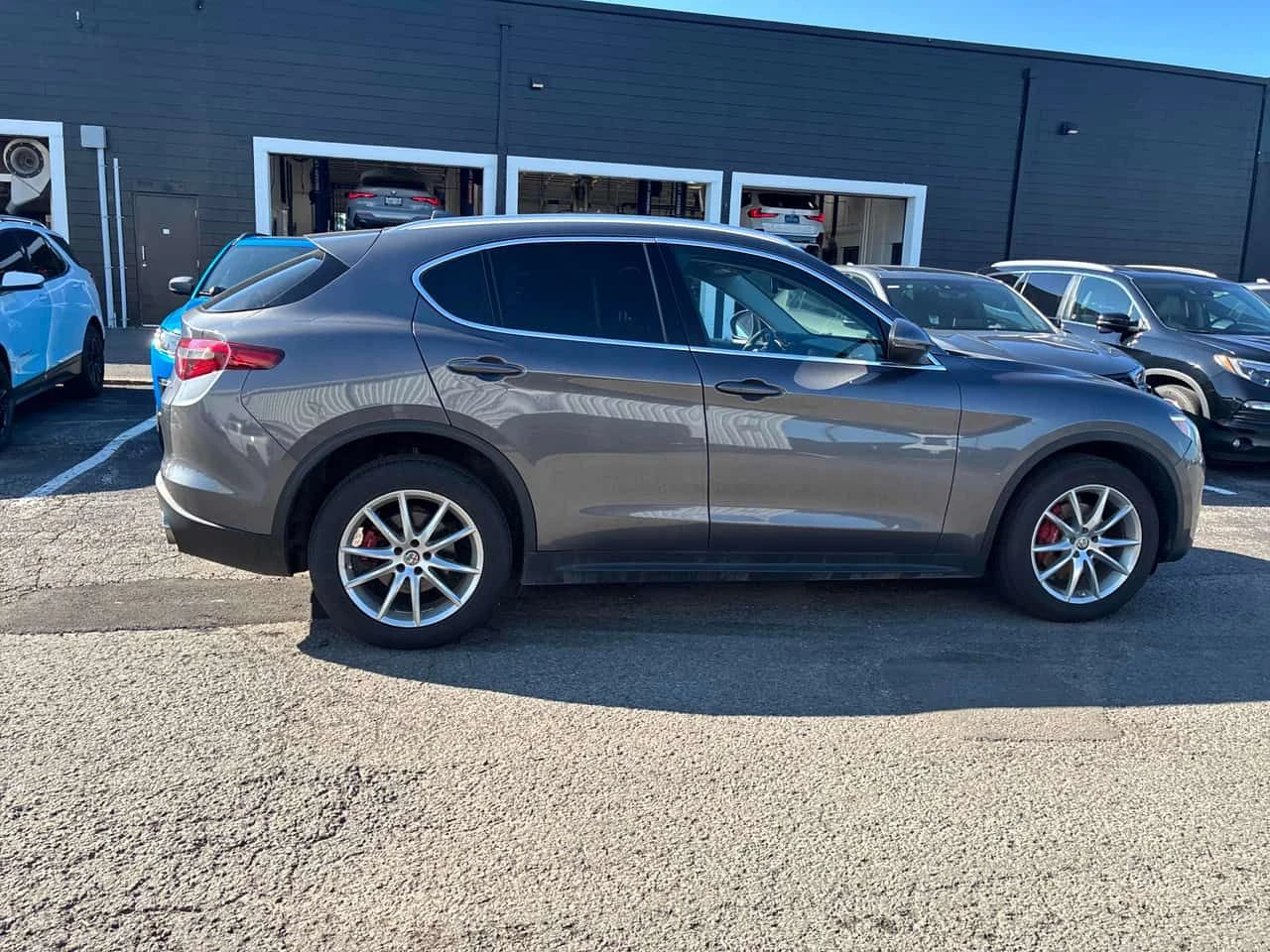 Alfa Romeo Stelvio * Ti * АВТОКРЕДИТ БЕЗ ПЪРВОНАЧАЛНА ВНОСКА* , снимка 3 - Автомобили и джипове - 55659413