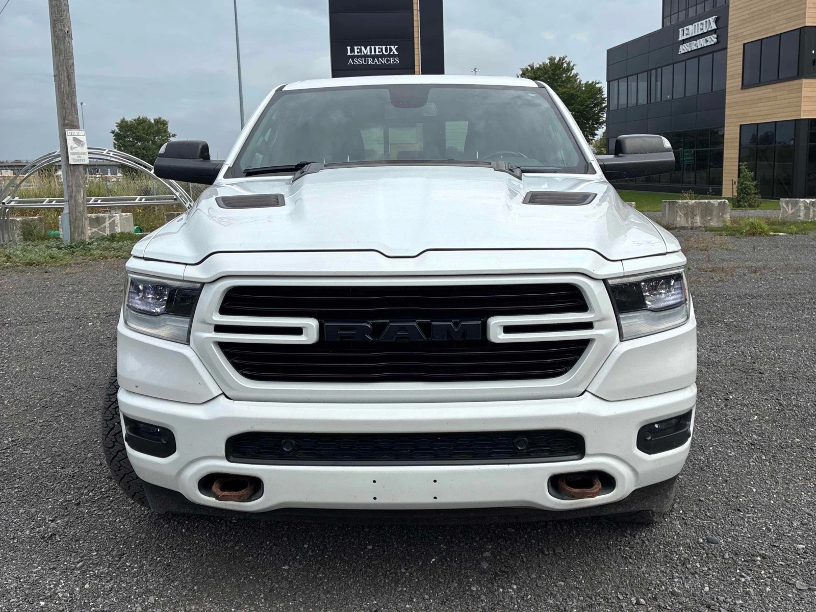 Dodge RAM 1500 * Sport 4x4 Crew Cab 5'7" Box * CARFAX * Ц, снимка 5 - Автомобили и джипове - 56139551