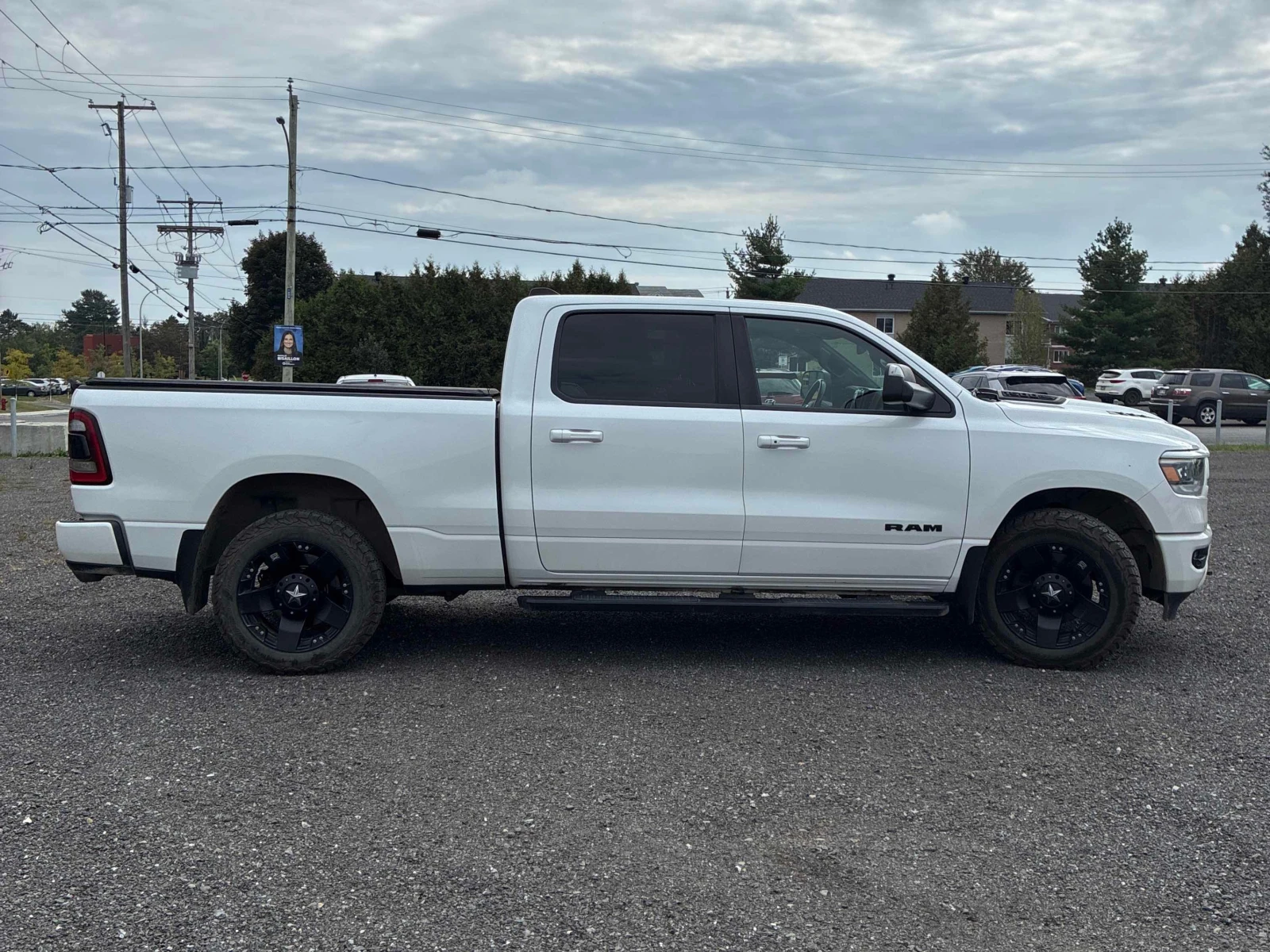 Dodge RAM 1500 * Sport 4x4 Crew Cab 5'7" Box * CARFAX * Ц, снимка 3 - Автомобили и джипове - 56139551