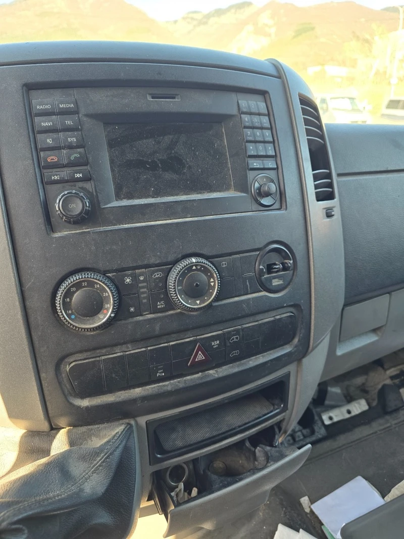 VW Crafter 2.0 TDI, снимка 6 - Бусове и автобуси - 45007743