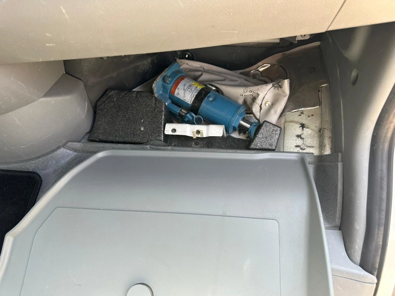 VW Crafter 2.5TDI* 163H.P* ПАДАЩ БОРД ОБОРУДВАН* , снимка 13 - Бусове и автобуси - 50697703