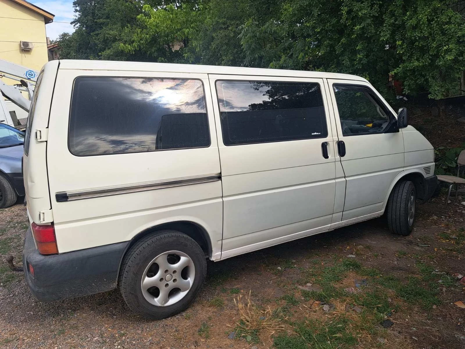 VW Caravelle 2.5 TDI , снимка 2 - Бусове и автобуси - 55440131