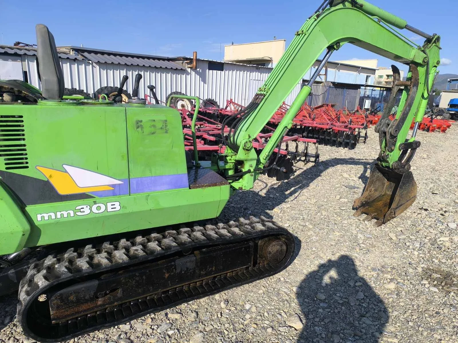 Багер Mitsubishi ММ30В, снимка 2 - Индустриална техника - 54145726