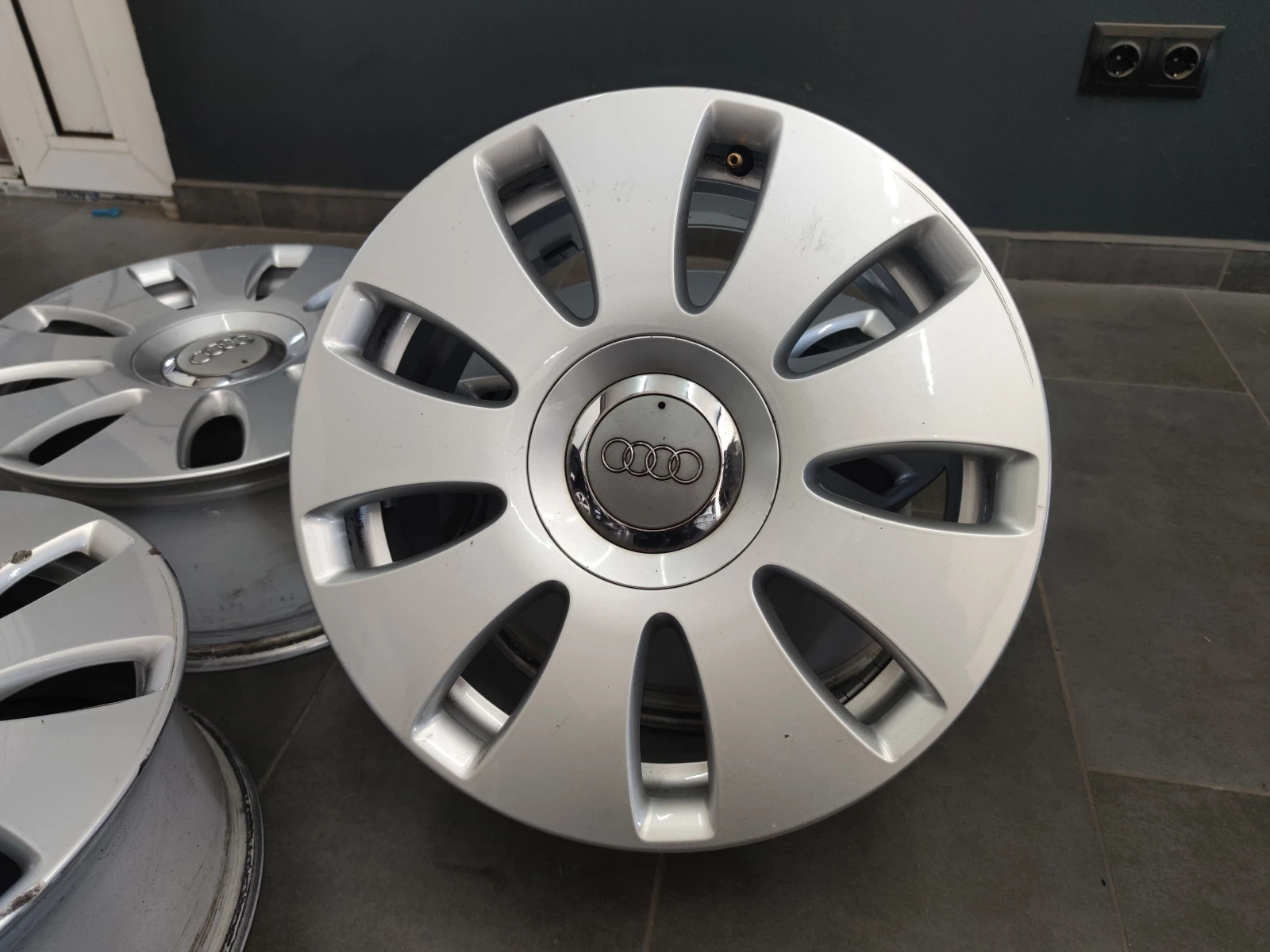   Audi A4 | Mobile.bg   1