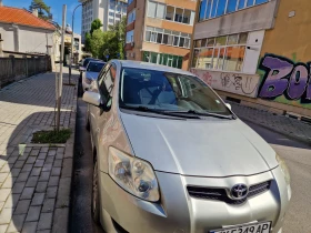 Toyota Auris D4D, снимка 2