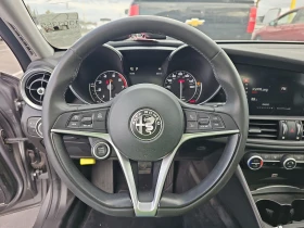 Alfa Romeo Giulia TI RWD 1OWNER CARFAX АВТО ФИНАНСИРАНЕ , снимка 9