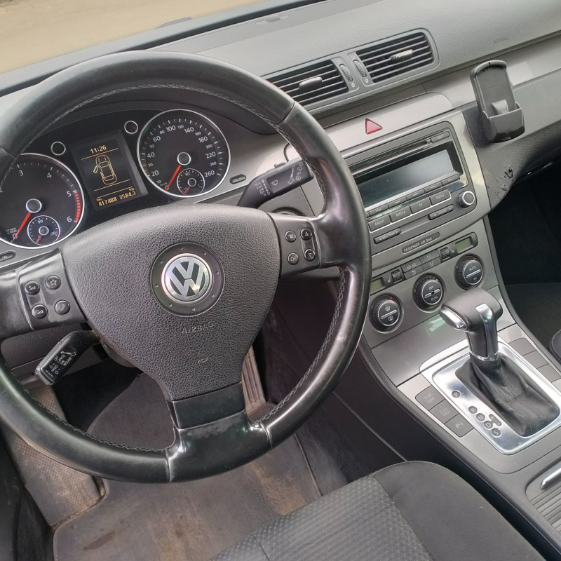 VW Passat, снимка 4 - Автомобили и джипове - 44254612