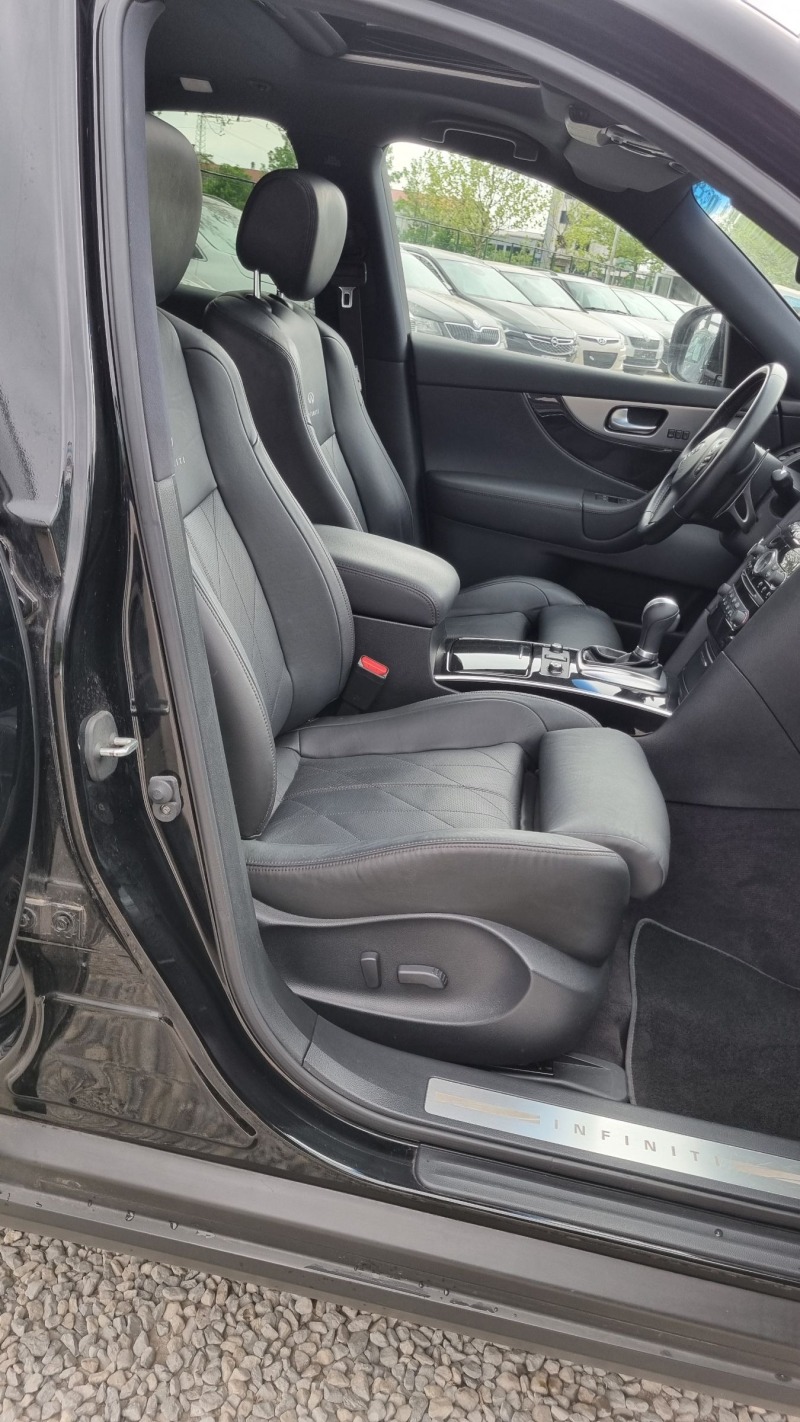 Infiniti Fx 30 3, 0d V6 S-Premium, снимка 12 - Автомобили и джипове - 44687406