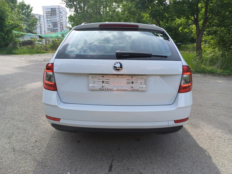 Skoda Octavia 1.6 Tdi, снимка 6 - Автомобили и джипове - 45623260