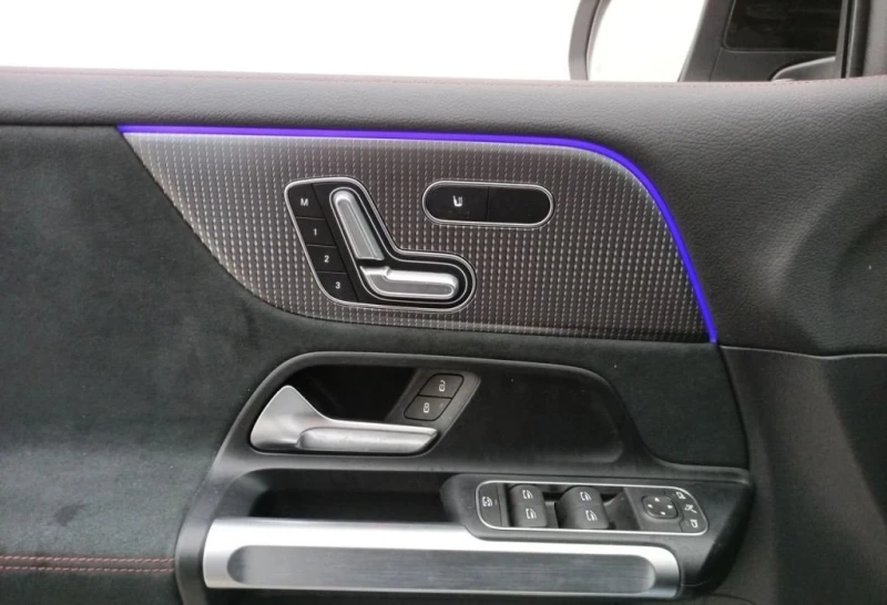 Mercedes-Benz EQB AMG/250/HEADUP/PANORAMA/VIRTUAL/FULLLED/, снимка 12 - Автомобили и джипове - 53003915