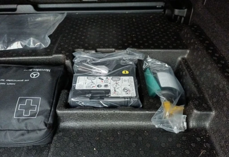 Mercedes-Benz EQB AMG/250/HEADUP/PANORAMA/VIRTUAL/FULLLED/, снимка 15 - Автомобили и джипове - 53003915