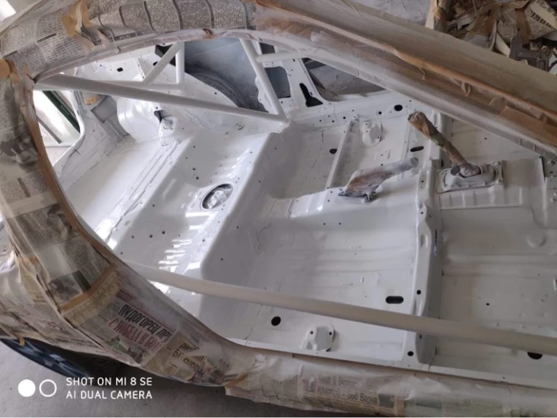 Nissan Almera 2.0 GTI, снимка 4 - Автомобили и джипове - 53015731