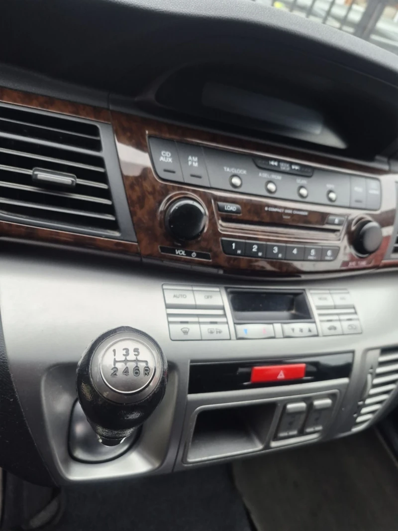 Honda Fr-v 2.0 газ/ бензин, снимка 9 - Автомобили и джипове - 53222350