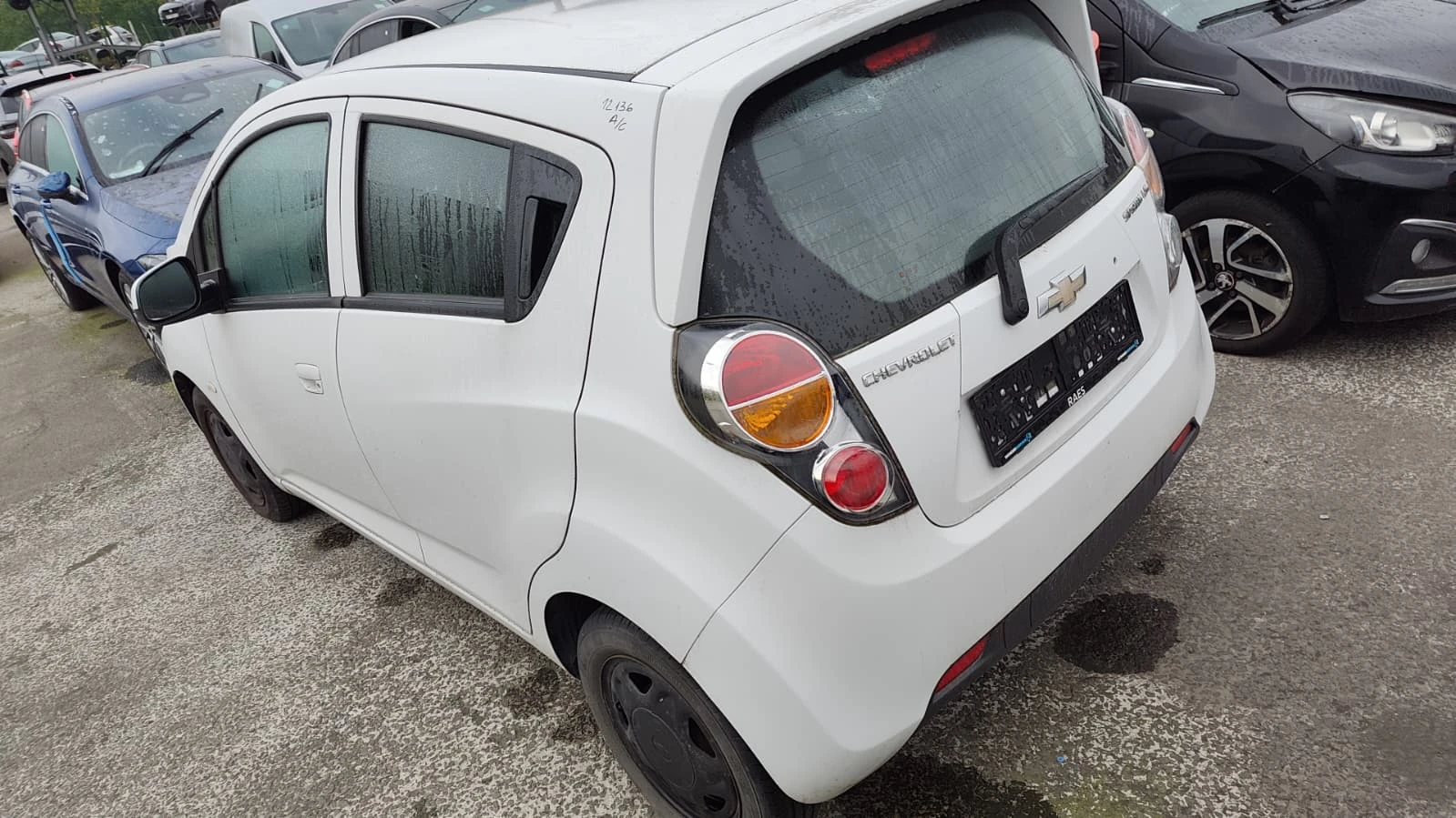 Chevrolet Spark 1.0i, снимка 11 - Автомобили и джипове - 48320256