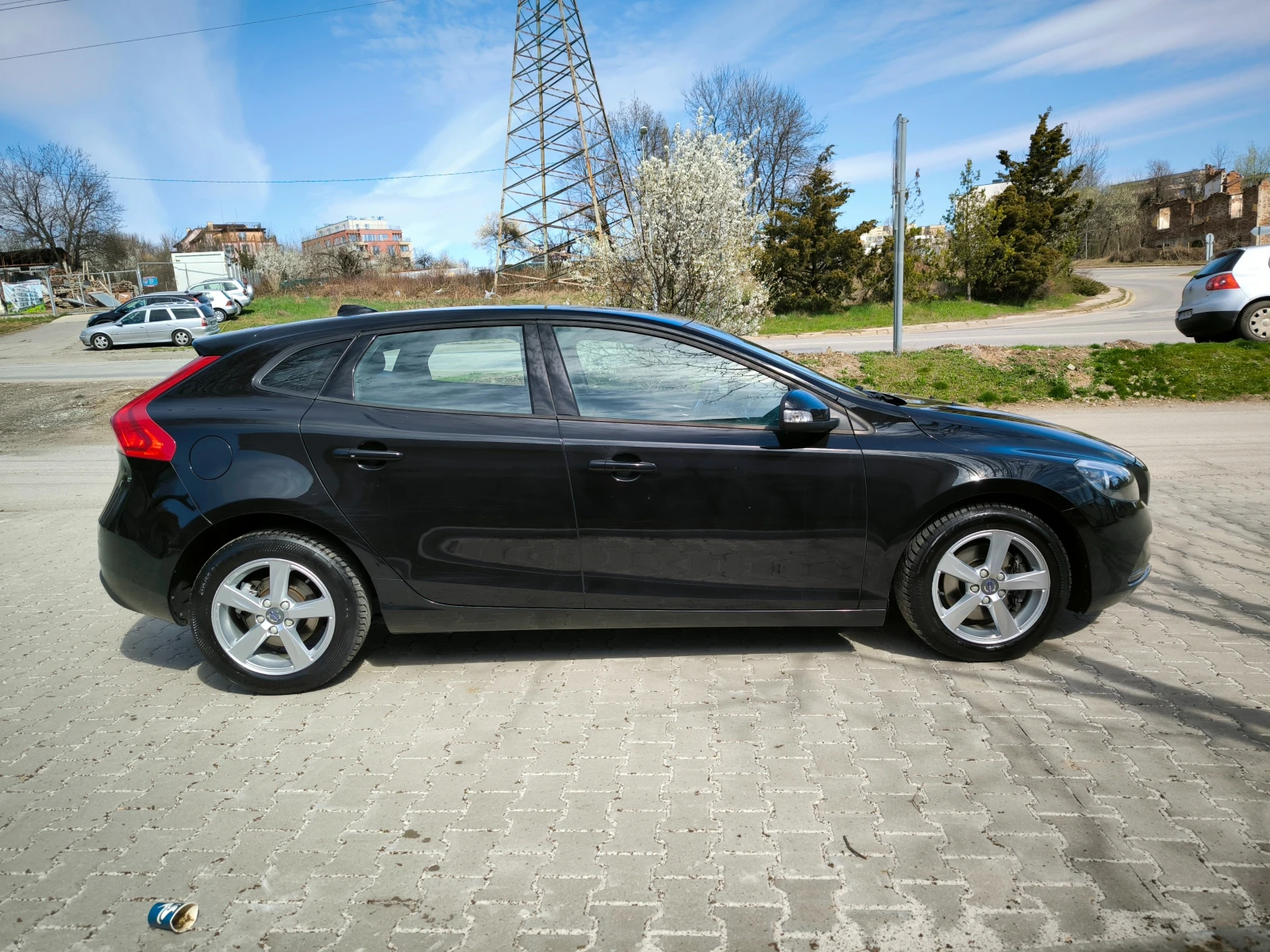 Volvo V40 2.0 D2 euro6 - изображение 4