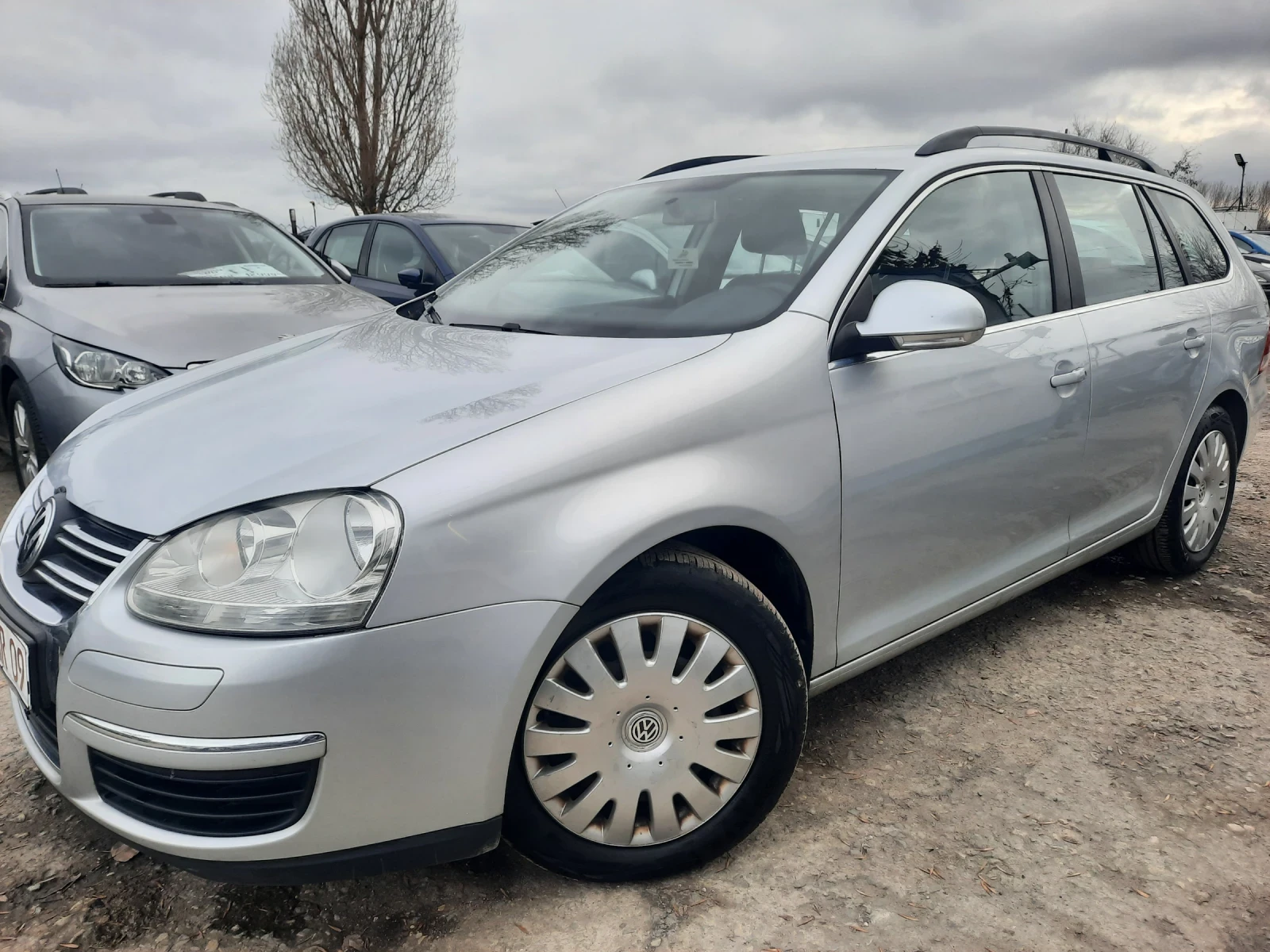 VW Golf 2009та 1.9TDI КАТО НОВА - изображение 3