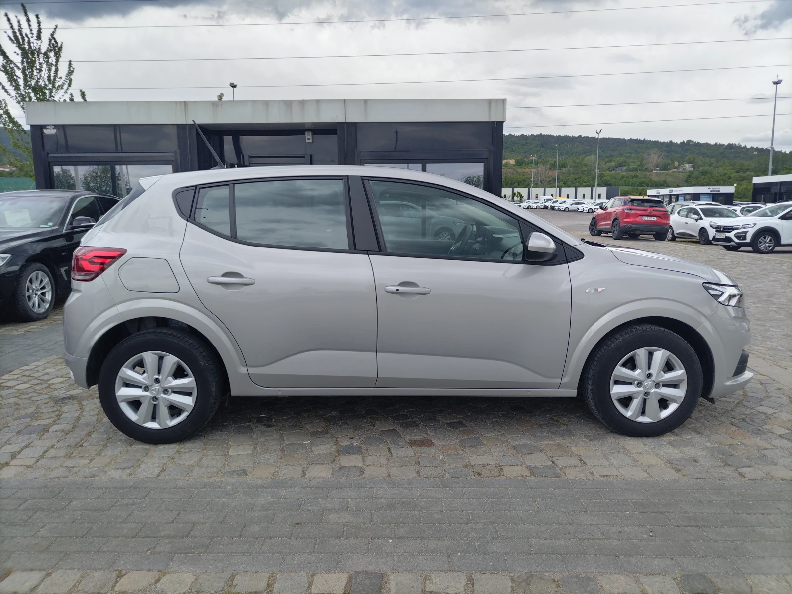 Dacia Sandero 1.0TCe 100 к.с. Бензин/Газ - изображение 4