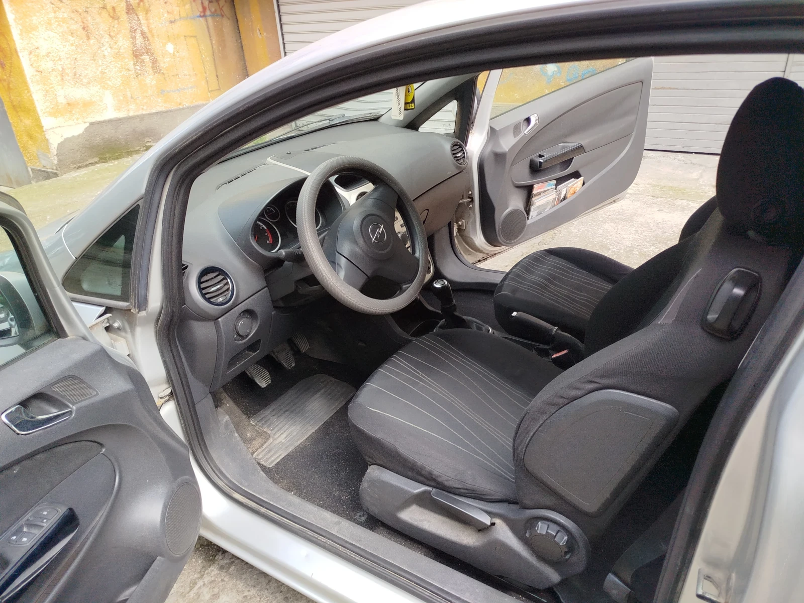 Opel Corsa  - изображение 7