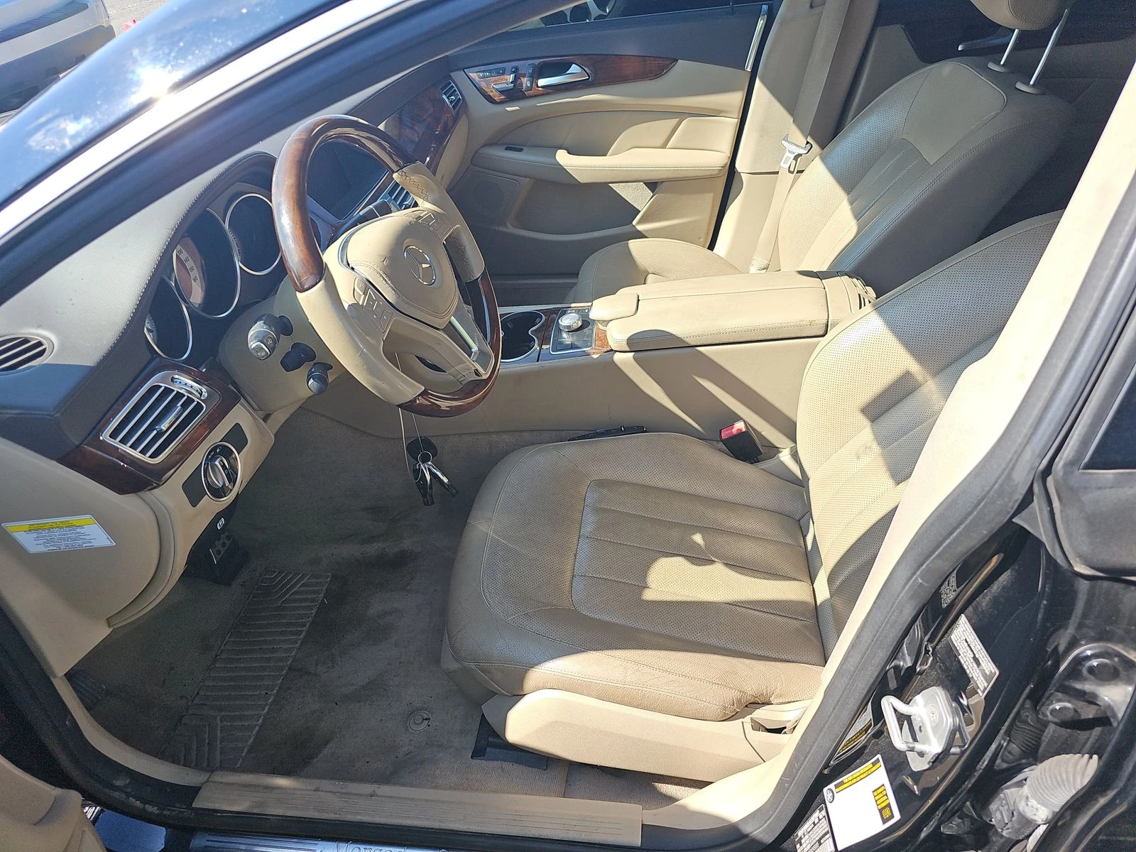 Mercedes-Benz CLS 500 AMG* PACK* 4MATIC* HARMAN* KARDON* ОБДУХВАНЕ* МАСА - изображение 10