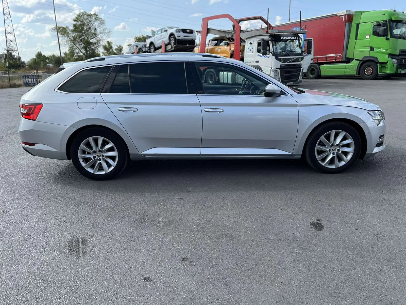 Skoda Superb 2.0 TDI - изображение 5
