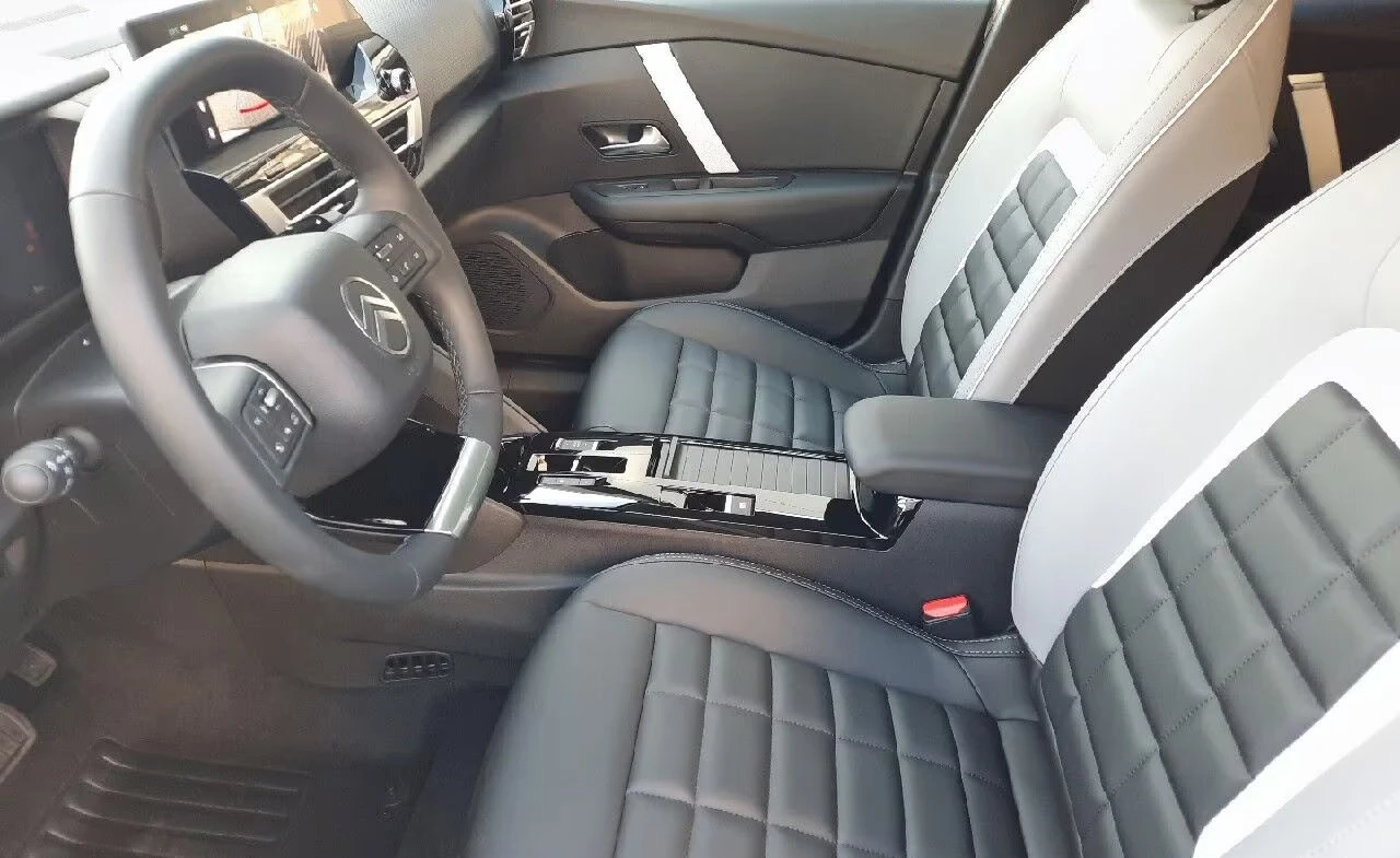 Citroen C4 1.2MHEV/136HP/MAX/CAM/DIGI/LED/NAVI/KLESS/559g - изображение 7