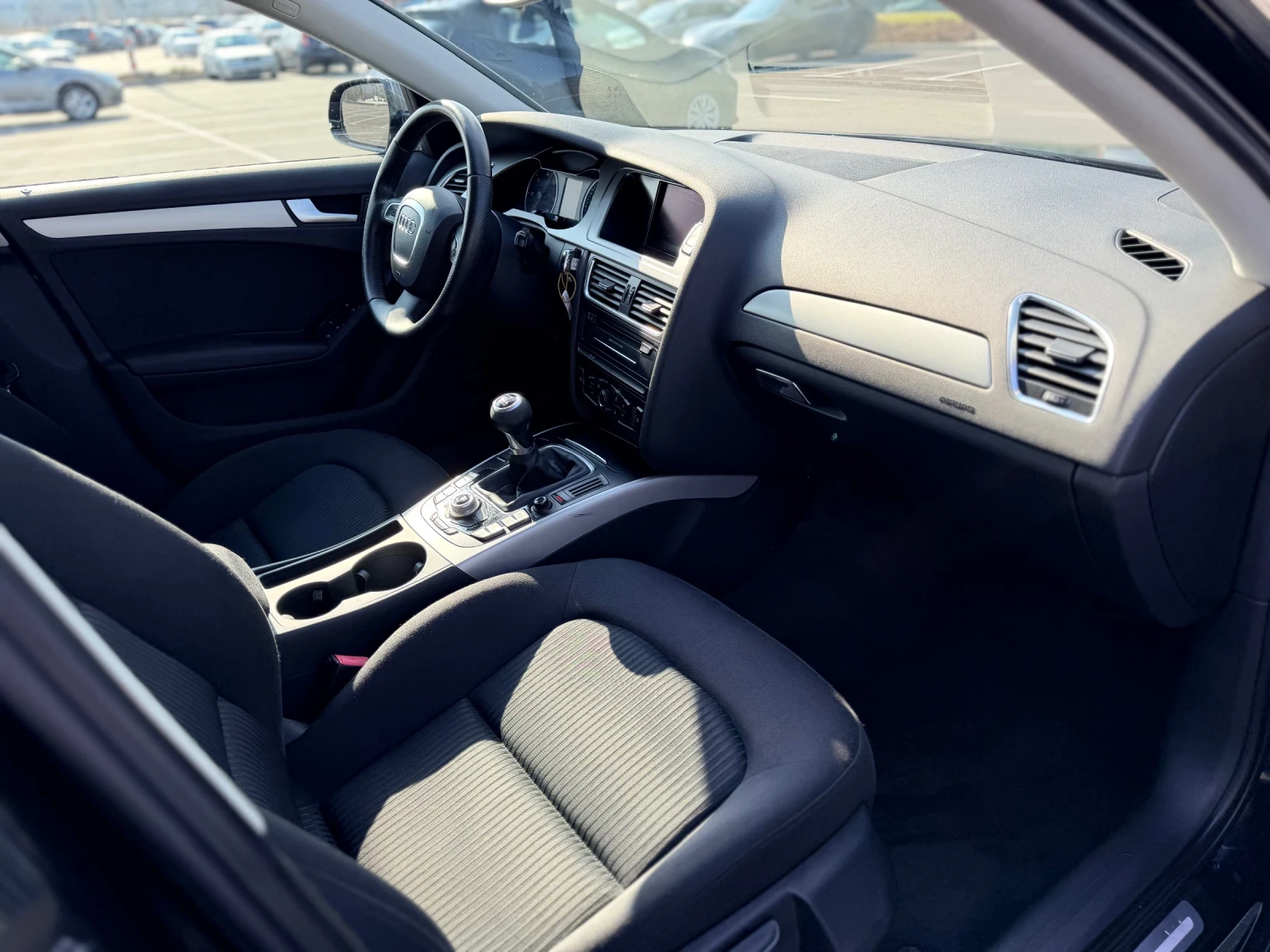 Audi A4 2.0TDi-Лизинг през Уникредит по 130 евро на месец, снимка 12 - Автомобили и джипове - 53861396