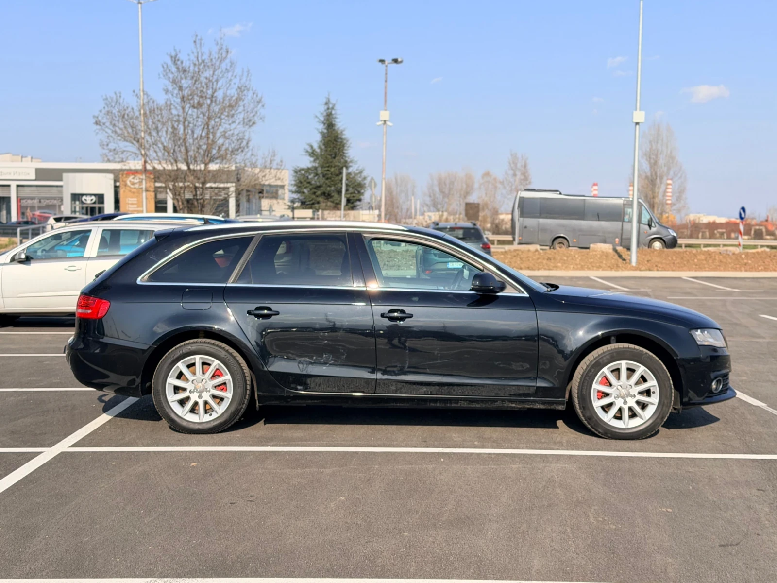 Audi A4 2.0TDi-Лизинг през Уникредит по 130 евро на месец, снимка 5 - Автомобили и джипове - 53861396