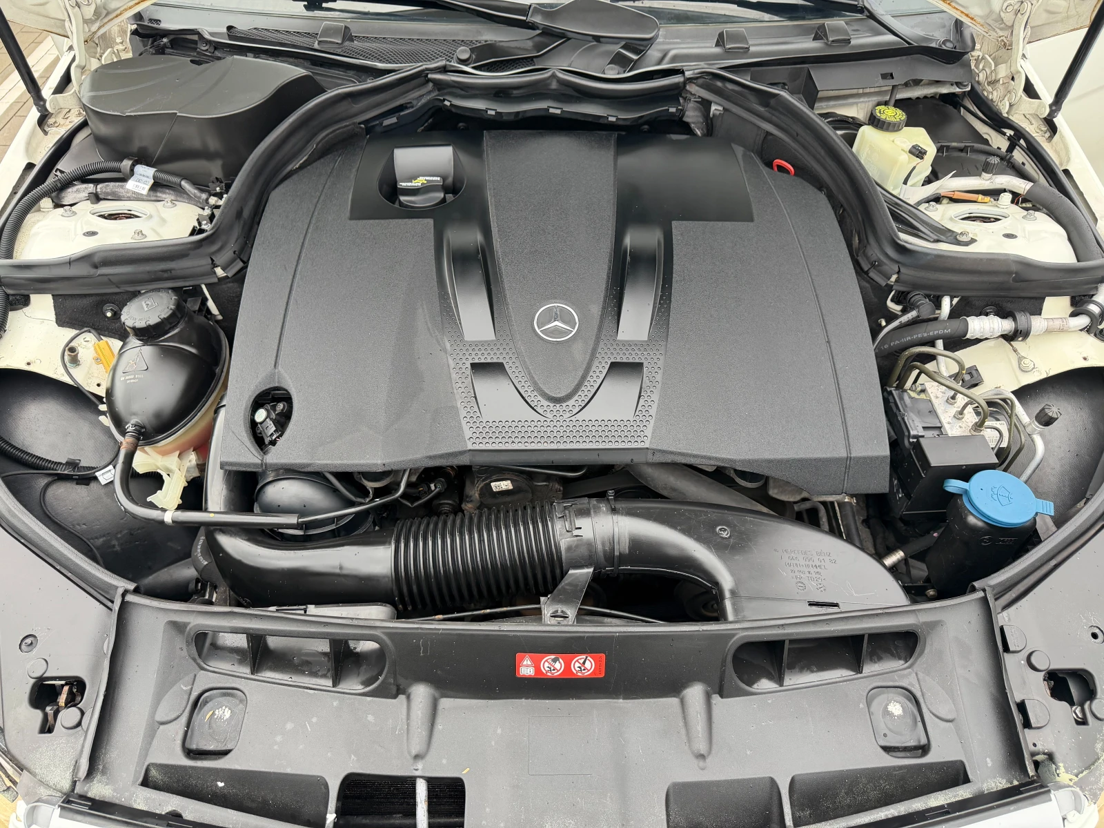 Mercedes-Benz C 220 2.2CDI/Автомат, снимка 15 - Автомобили и джипове - 54047277